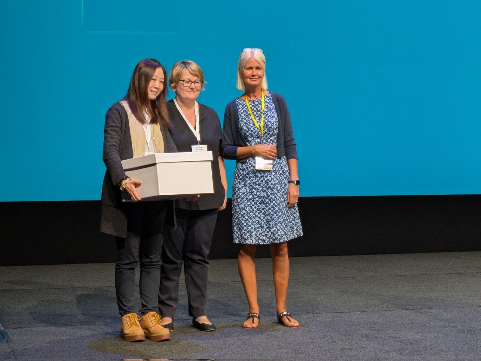 Shuk Wa Lau with her award